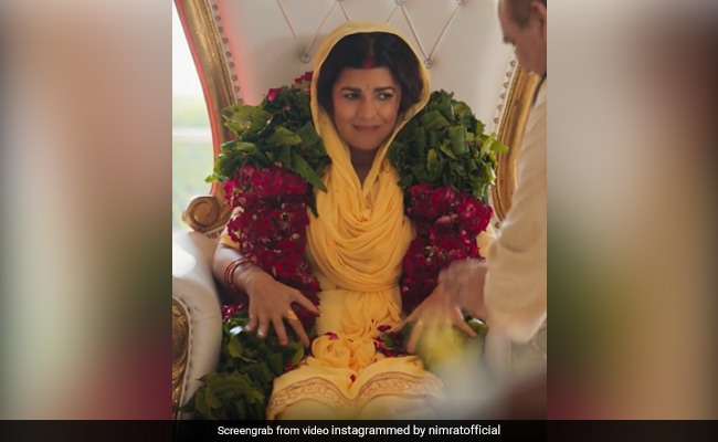 Dasvi Star Nimrat Kaur Received A Handwritten Note From Amitabh Bachchan. Her Reaction